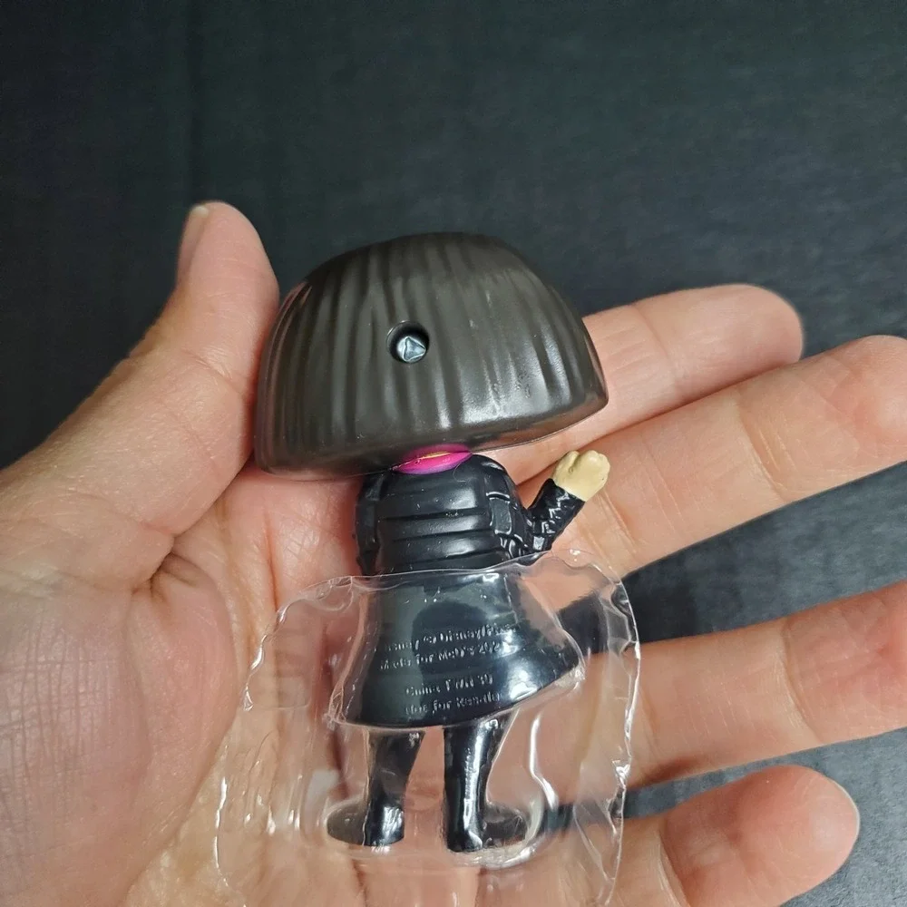 McDonald's Disney Pixar 2021 Incredibles Edna Mode Toy Figure